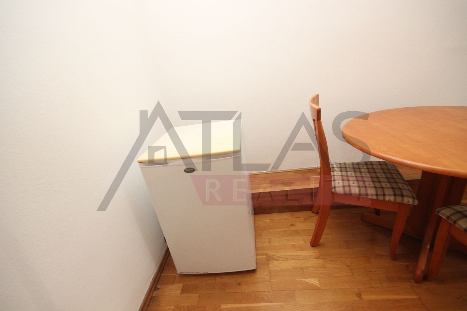 Pronájem kanceláře 30 m² – pohled 4