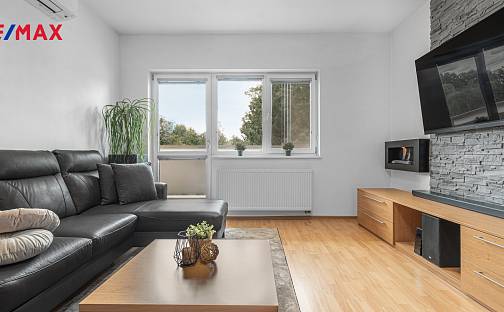 Prodej bytu 2+kk 61 m², Vysočanská, Praha 9 - Prosek