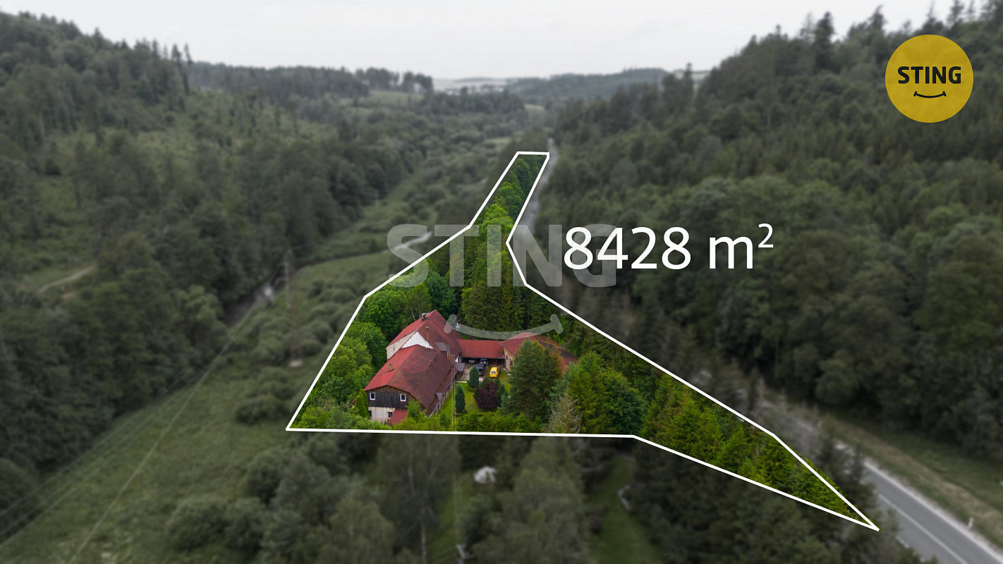 Prodej domu 520 m² s pozemkem 7 888 m² – fotografie 3
