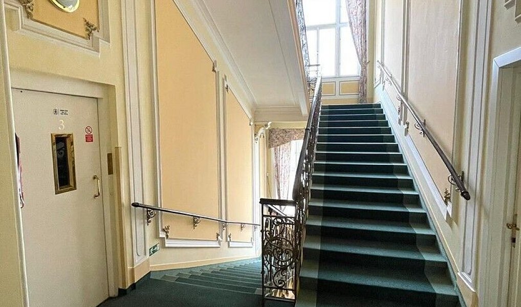 Prodej ubytovacího objektu 1 316 m², Karlovy Vary – náhled fotky 11