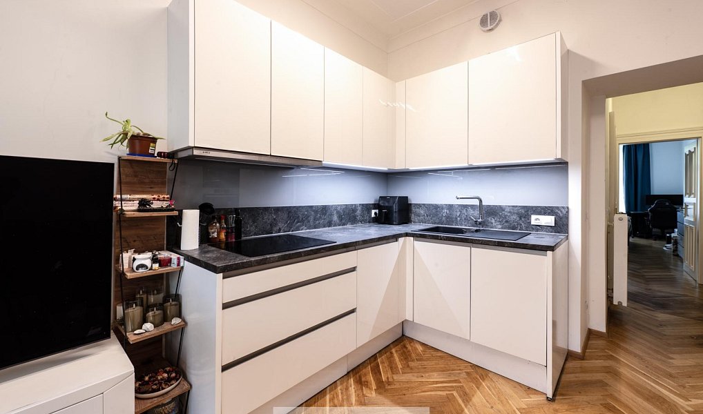 Prodej bytu 2+kk 41 m², Praha – fotka 1 z 21