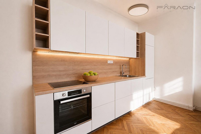 Pronájem bytu 3+kk 110 m² — photo 2