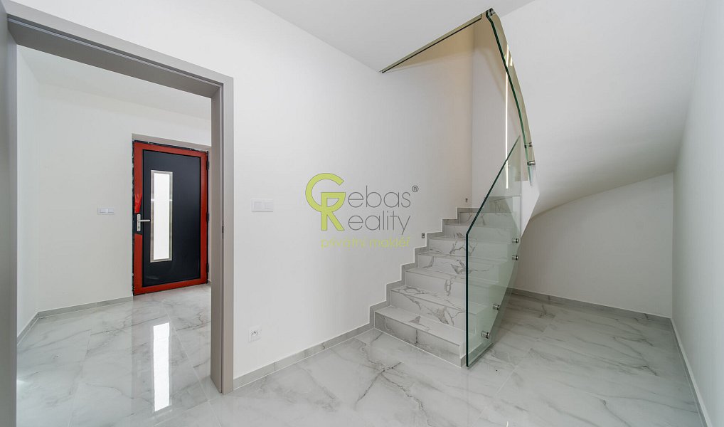 Prodej domu 129 m² s pozemkem 453 m², Podolanka – náhled fotky 5