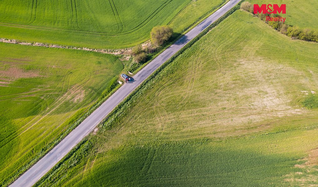 Prodej stavebního pozemku 1 000 m², Chlustina – náhled fotky 7