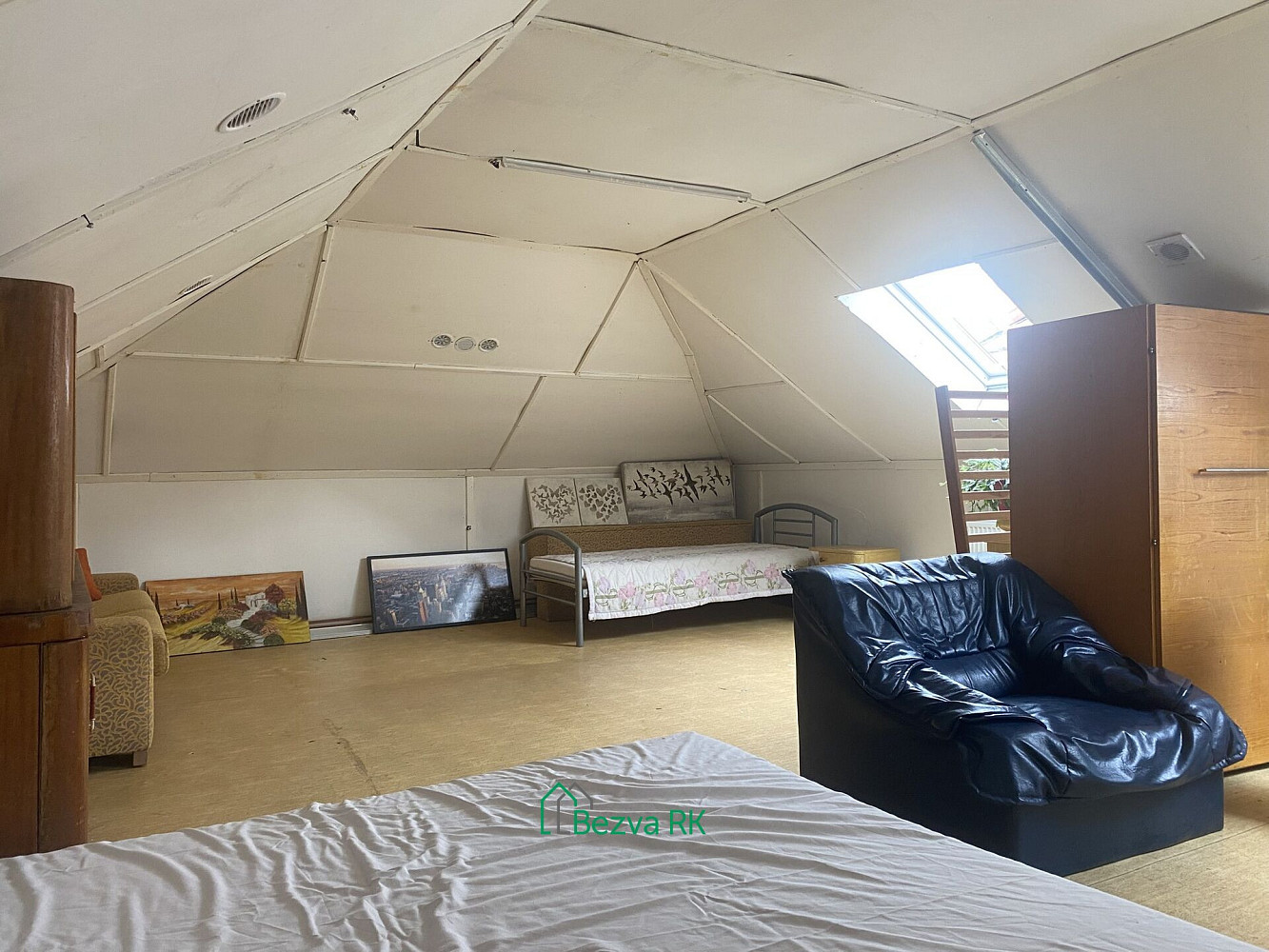 Pronájem bytu 1+1 90 m² — photo 3