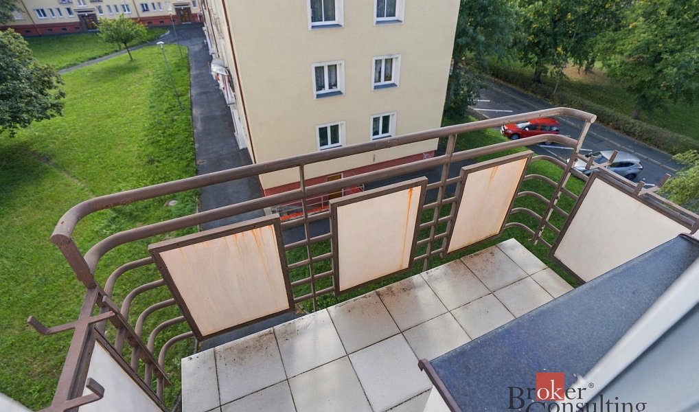 Prodej bytu 2+1 63 m², Ostrov – náhled fotky 16