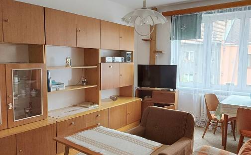 Pronájem bytu 2+1 49 m², Štefánikova, Louny