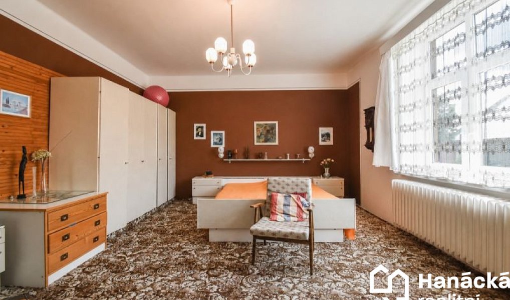 Prodej domu 400 m² s pozemkem 461 m², Uničov – náhled fotky 3