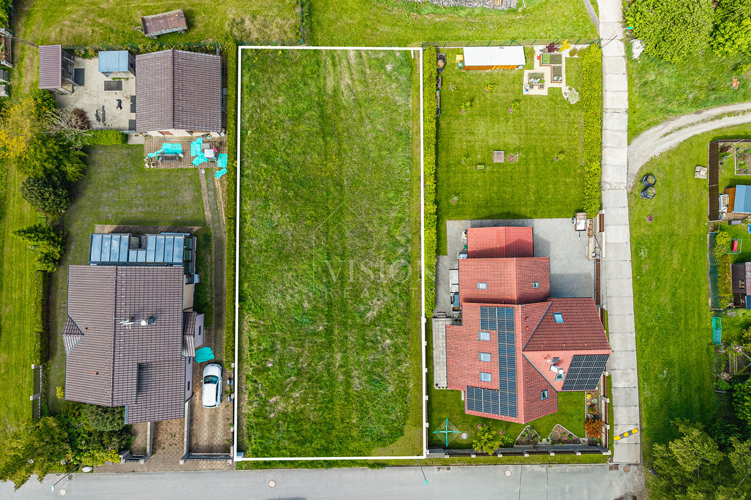 Prodej stavebního pozemku 893 m² – fotografie 2