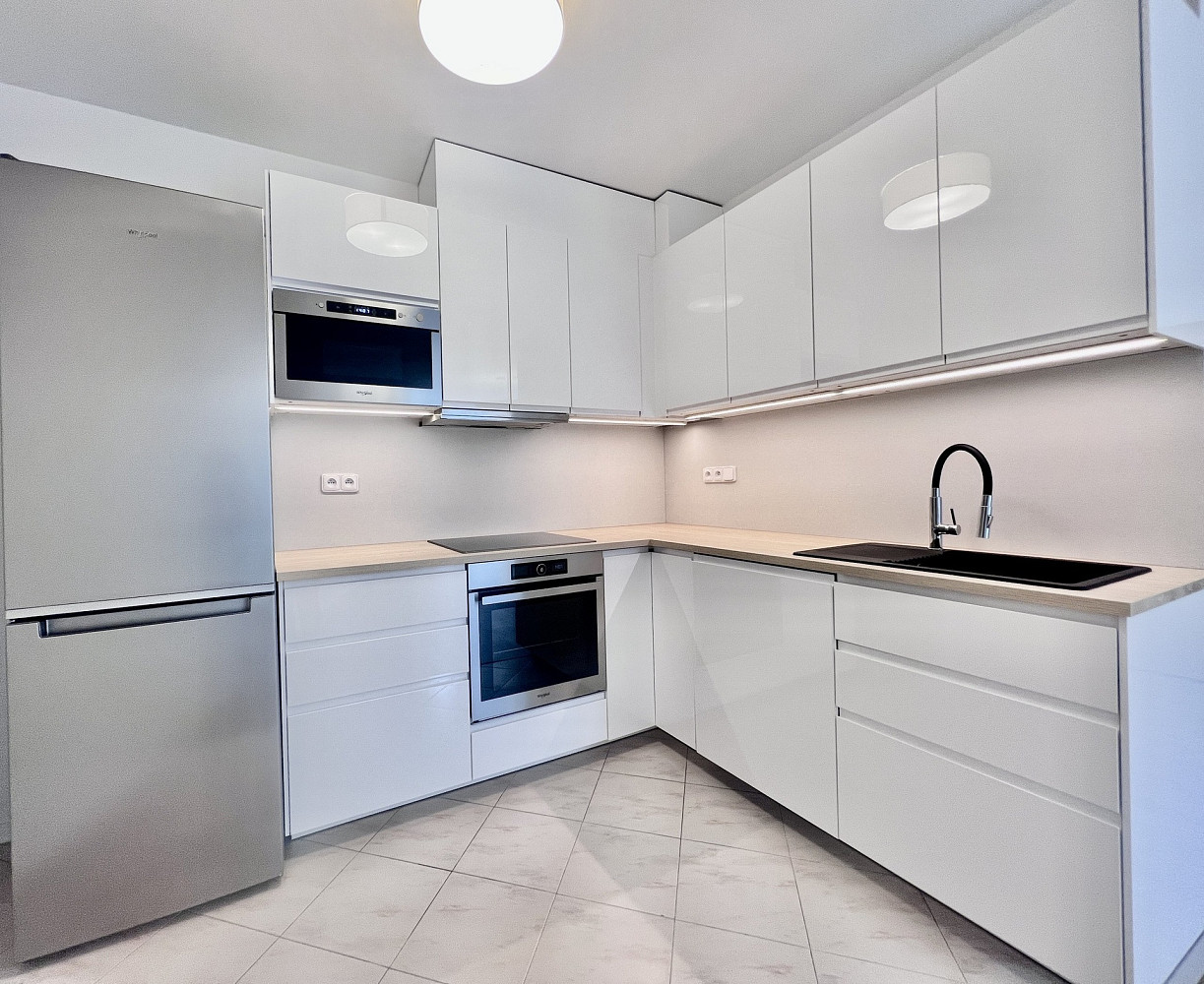 Pronájem bytu 2+kk 49 m² – fotografie 3