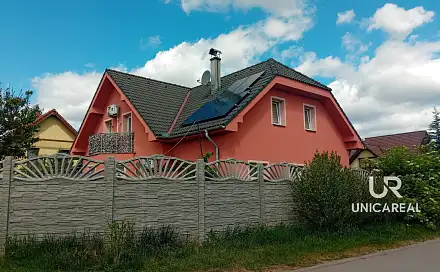 Prodej domu 233 m² s pozemkem 651 m², Božice, okres Znojmo