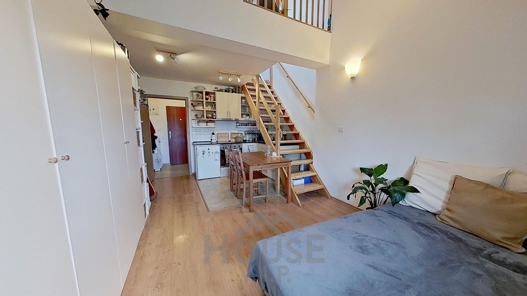 Pronájem bytu 1+kk 36 m²