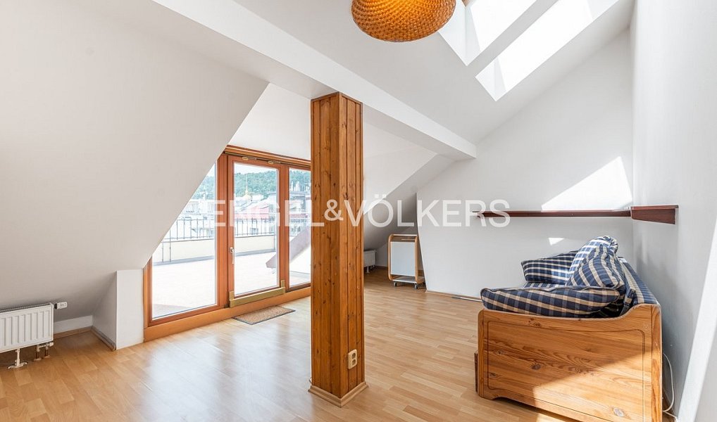 Pronájem bytu 4+kk 173 m², Praha – náhled fotky 7