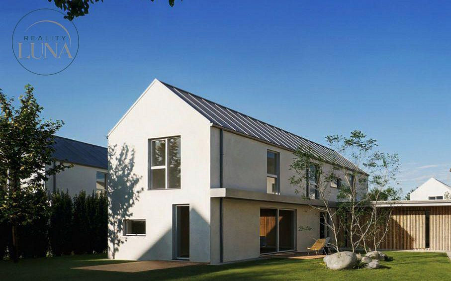 Pronájem domu 157 m² s pozemkem 604 m²