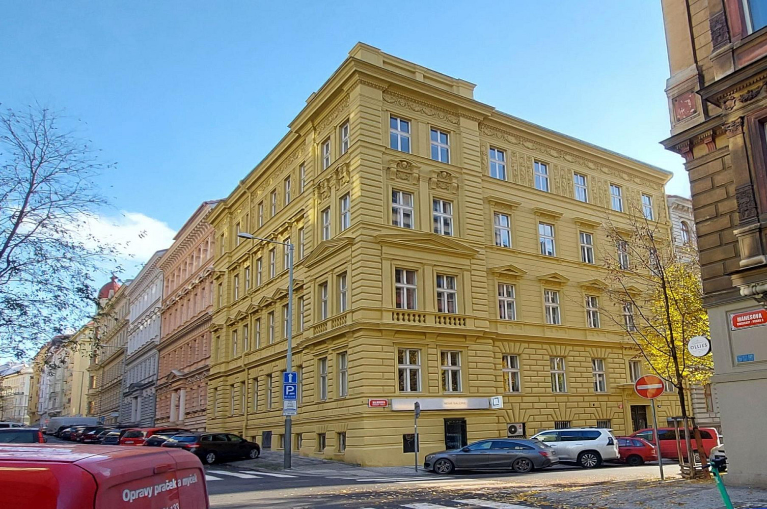 Pronájem bytu 3+kk 100 m²