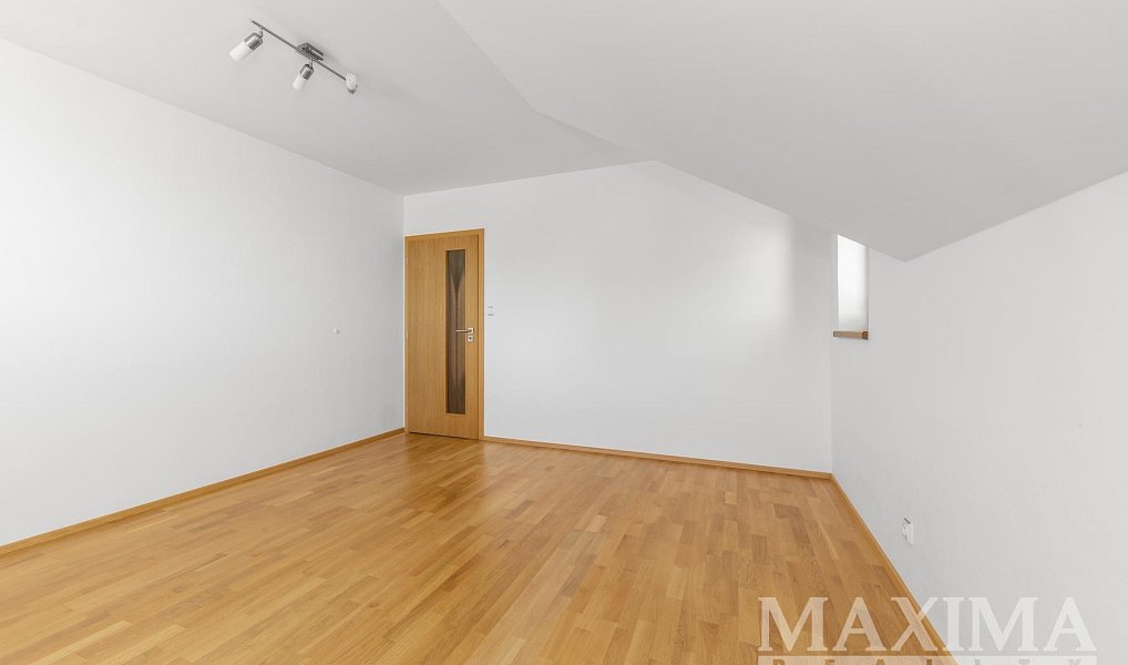 Prodej domu 178 m² s pozemkem 740 m², Velký Týnec – náhled fotky 17