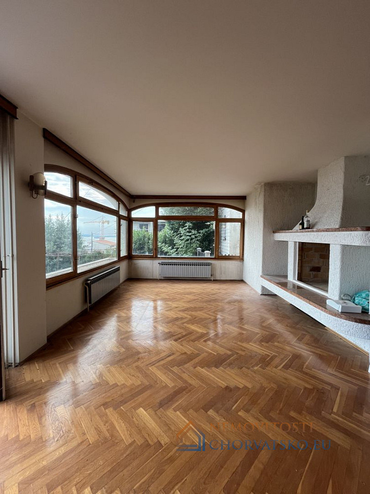 Prodej domu 302 m² s pozemkem 496 m² - Vista 5