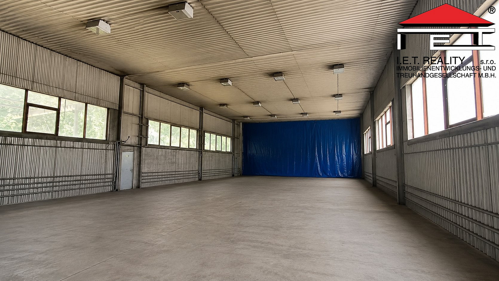 Pronájem skladovacích prostor 741 m²