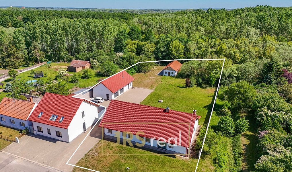 Prodej domu 187 m² s pozemkem 2 699 m², Novosedly – náhled fotky 4