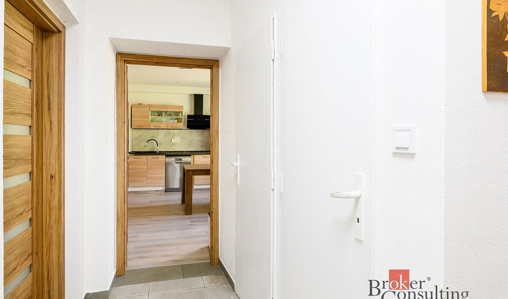 Prodej domu 132 m² s pozemkem 371 m², Žihle – náhled fotky 12