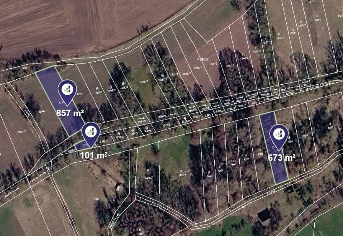 Prodej pole 1 631 m²