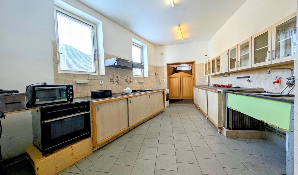 Prodej obchodních prostor 520 m², Březník – náhled fotky 10