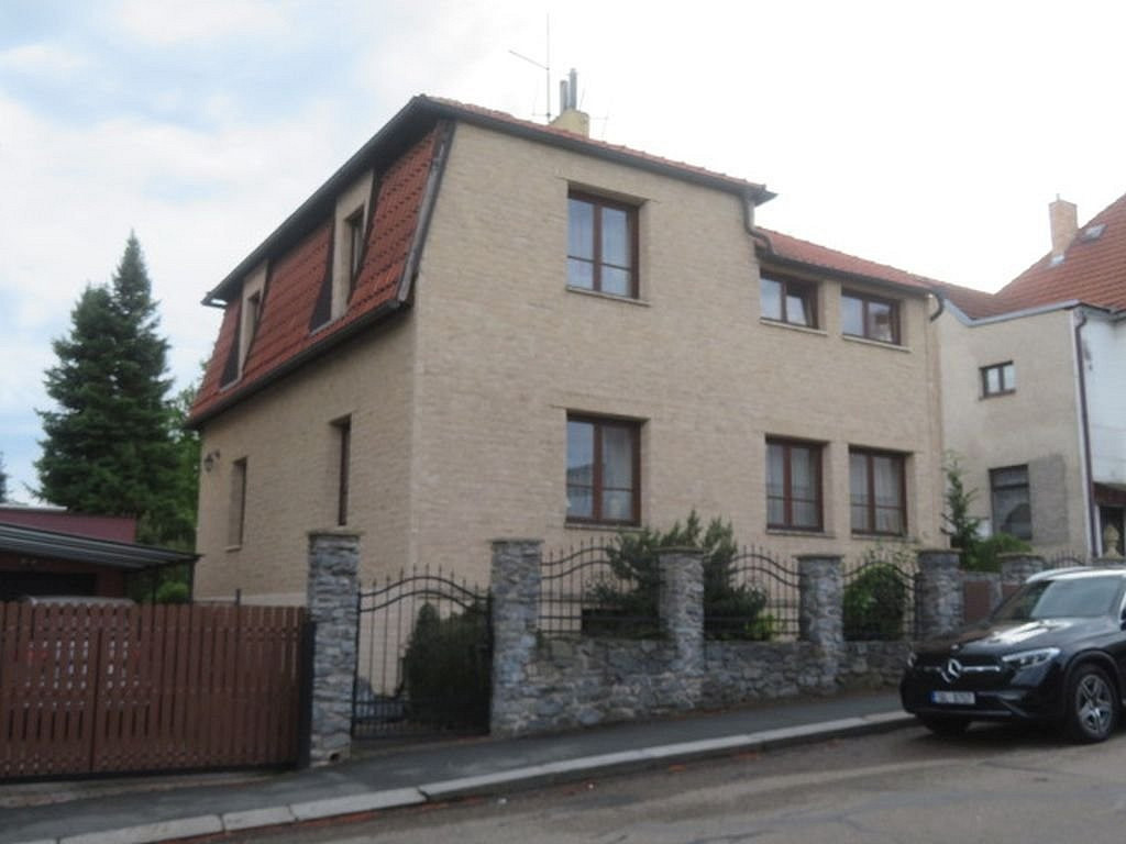 Dražba domu 221 m² s pozemkem 623 m²