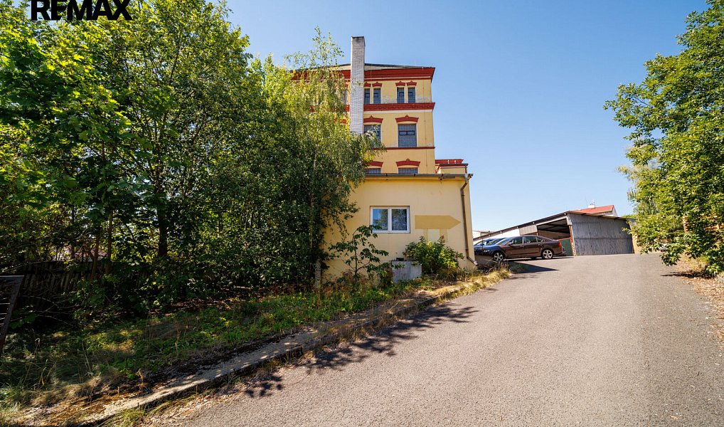 Prodej výrobních prostor 2 350 m², Aš – náhled fotky 48