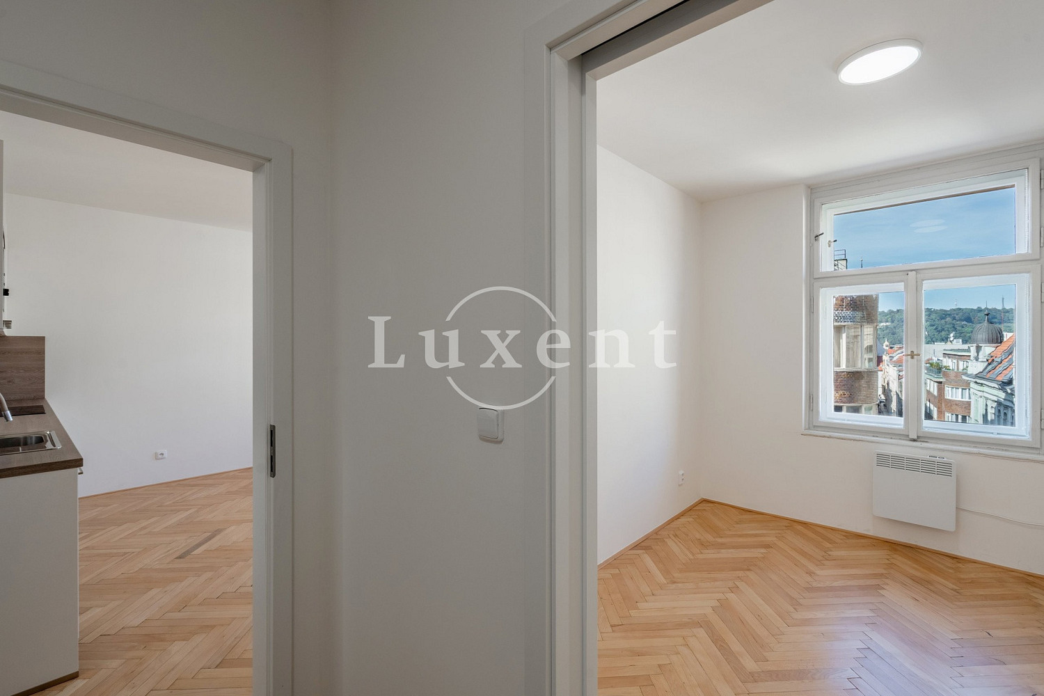 Pronájem bytu 2+kk 42 m² – fotografie 4
