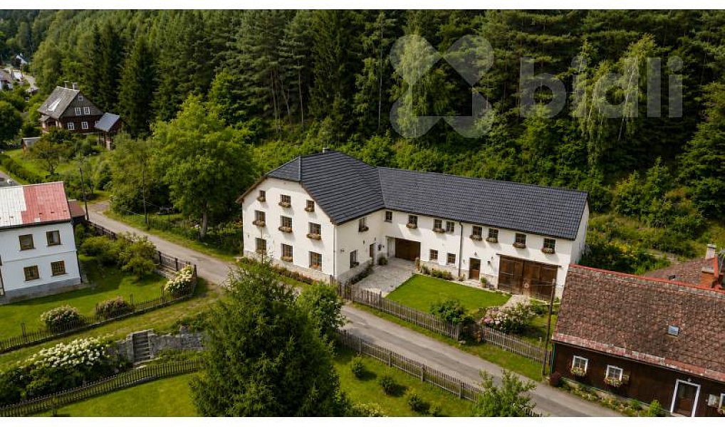 Prodej domu 220 m² s pozemkem 380 m², Svor – náhled fotky 2