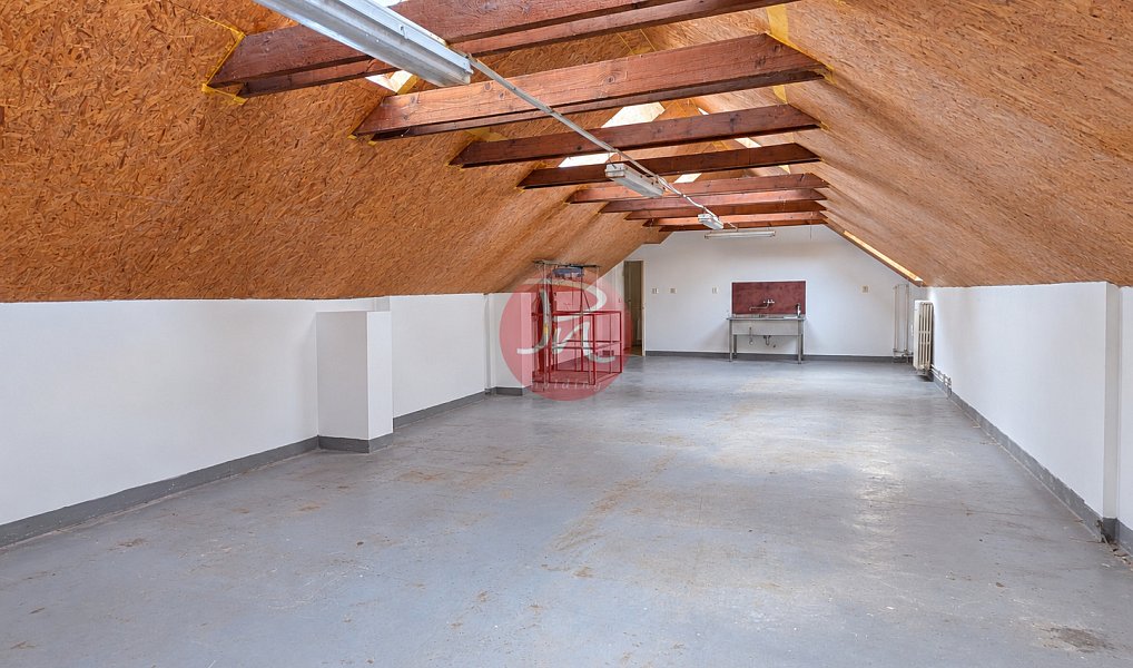Prodej kanceláře 340 m², Hranice – náhled fotky 2