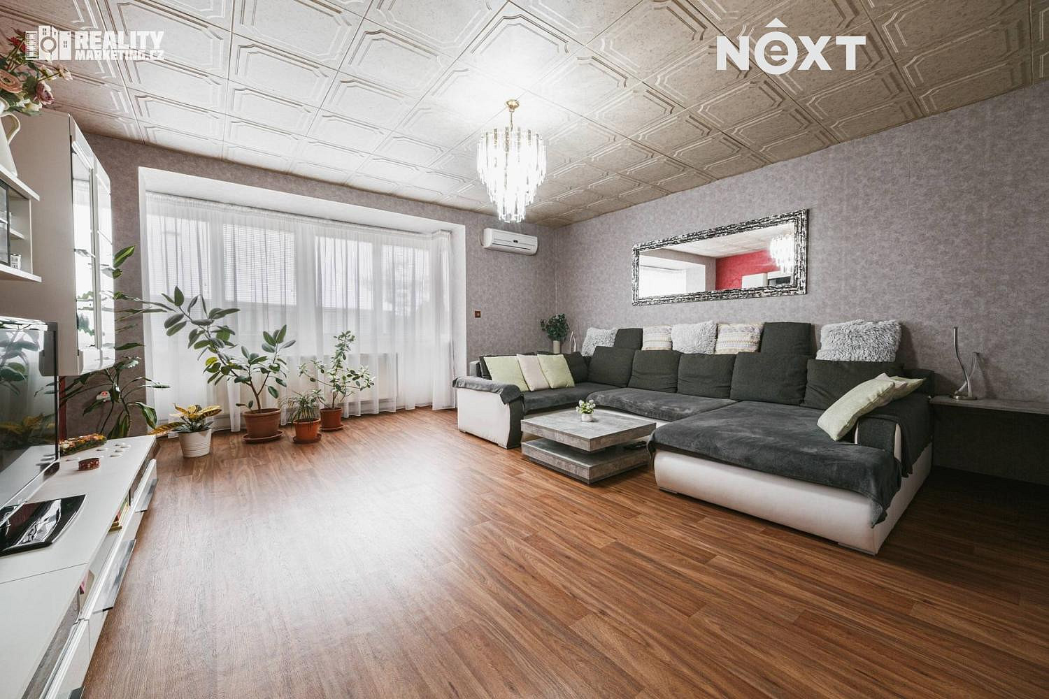 Prodej domu 300 m² s pozemkem 1 427 m² — photo 2