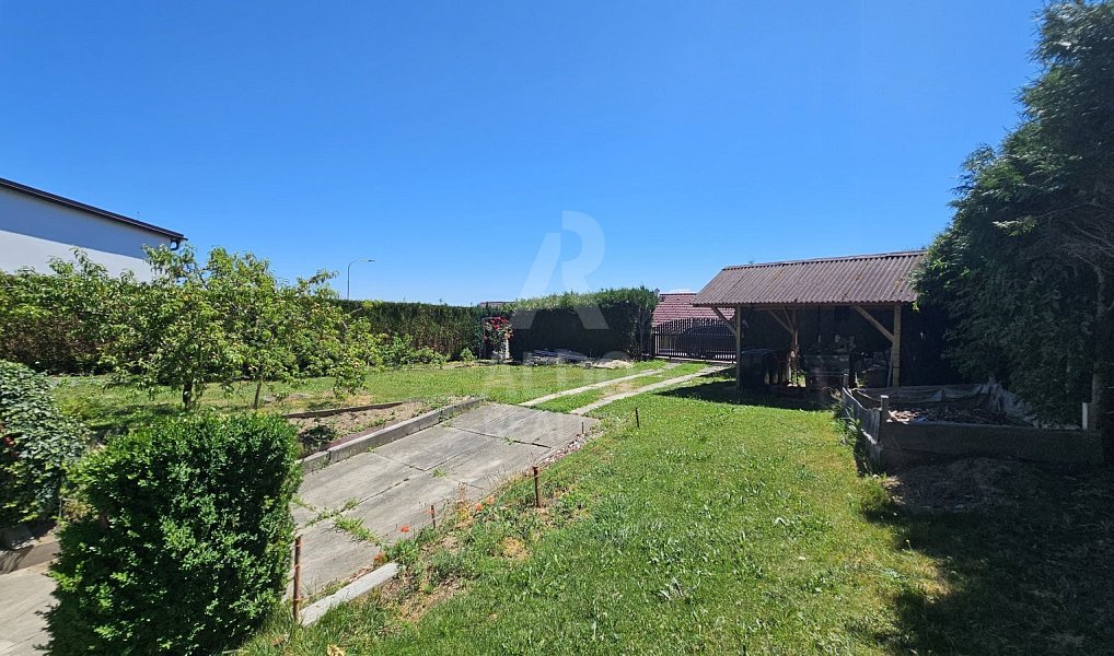 Prodej domu 130 m² s pozemkem 1 020 m², Ločenice – náhled fotky 6