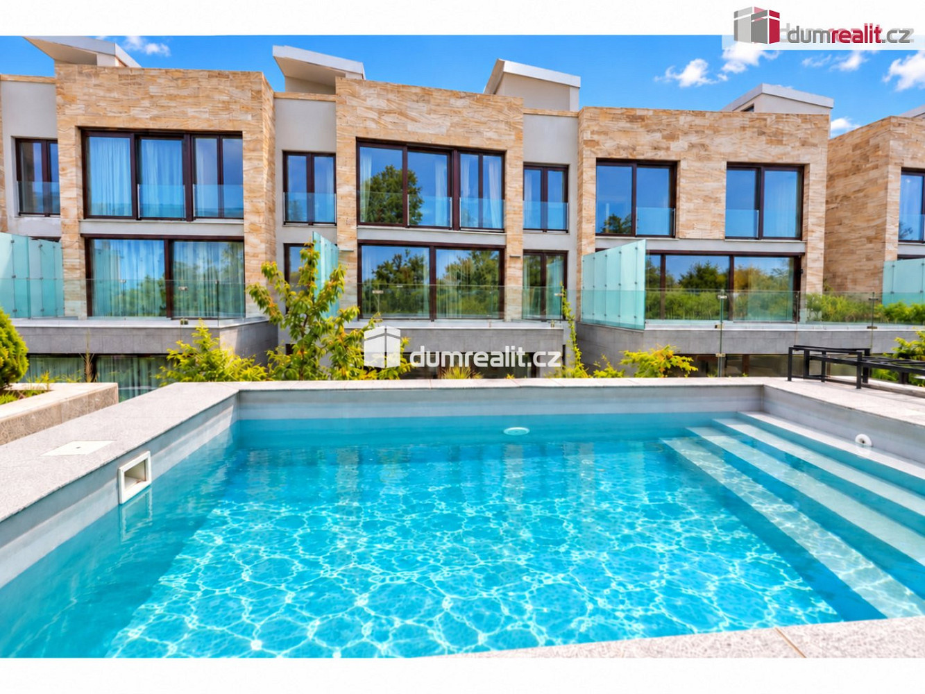 Prodej domu 280 m² s pozemkem 258 m²