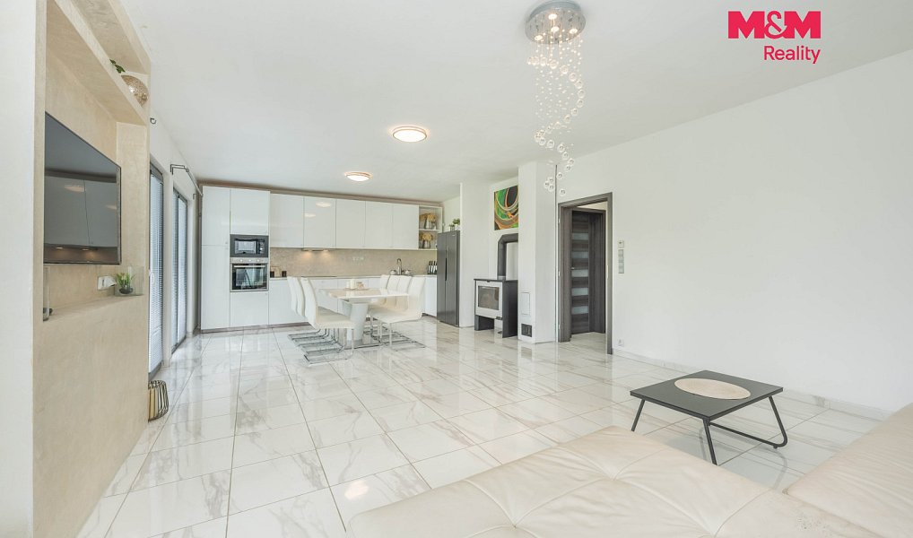 Prodej domu 96 m² s pozemkem 1 005 m², Sulice – náhled fotky 11