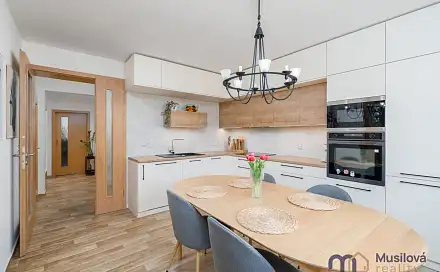 Prodej bytu 3+1 94 m², Březová, Teplice - Nová Ves