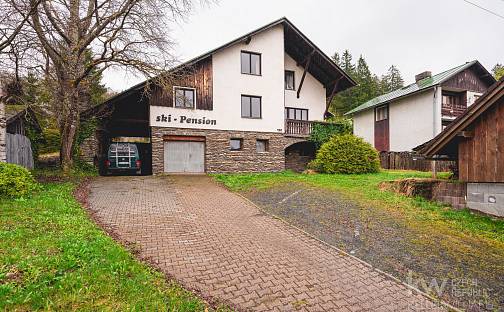 Prodej domu 679 m² s pozemkem 968 m², Železná Ruda - Špičák, okres Klatovy