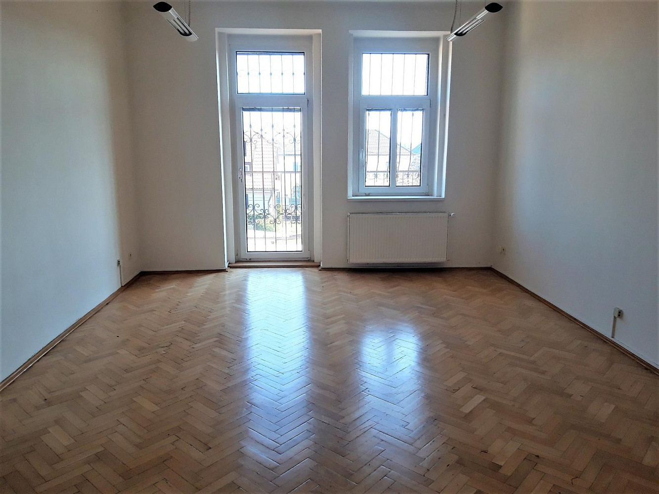 Pronájem kanceláře 135 m² – fotografie 2