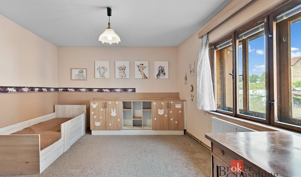 Prodej domu 200 m² s pozemkem 780 m², Hoštka – náhled fotky 15