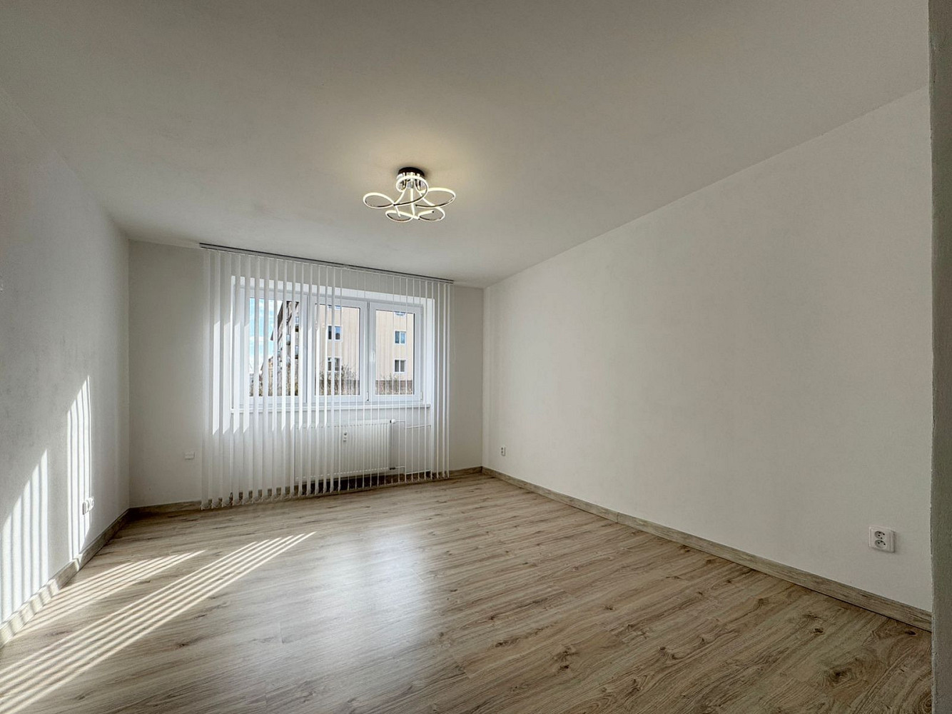 Pronájem bytu 2+1 51 m² — photo 3