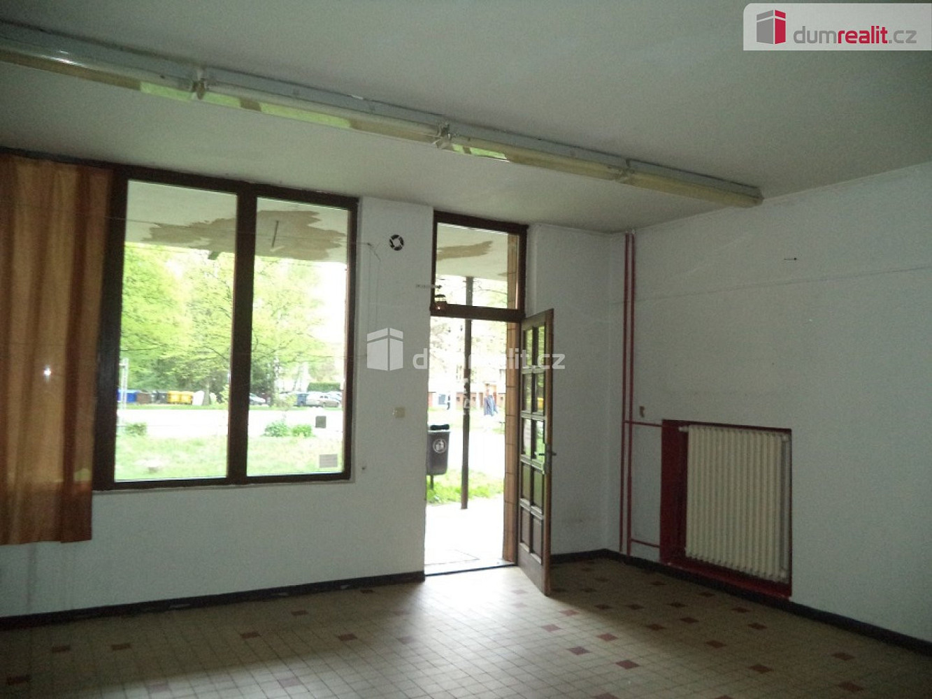 Pronájem obchodních prostor 55 m² – pohled 6