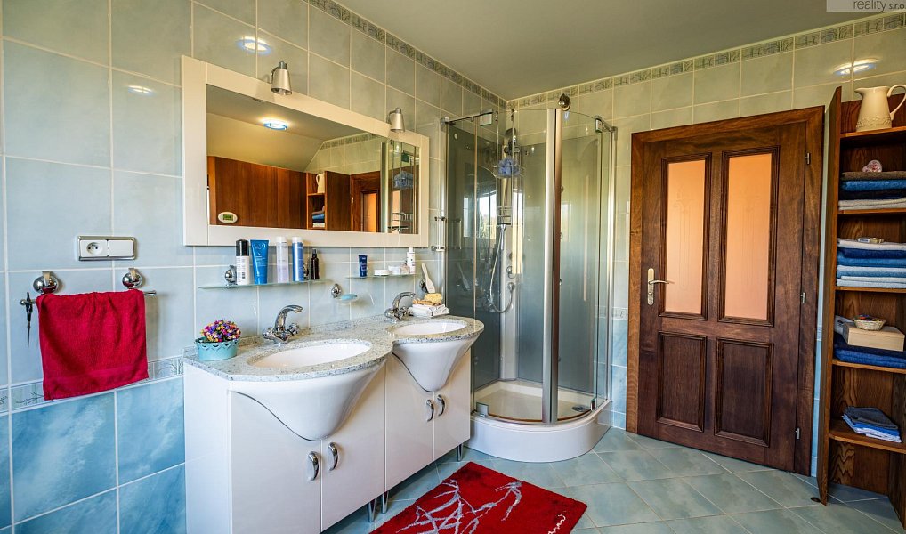 Prodej domu 372 m² s pozemkem 3 764 m², Lužice – náhled fotky 44