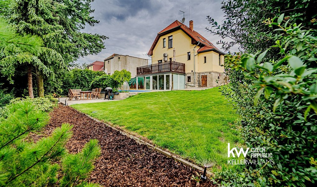 Prodej domu 145 m² s pozemkem 719 m², Praha – náhled fotky 2
