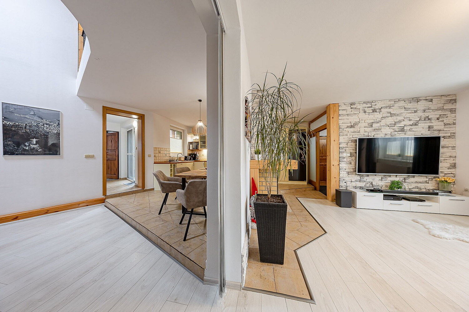 Prodej domu 247 m² s pozemkem 512 m² — photo 5