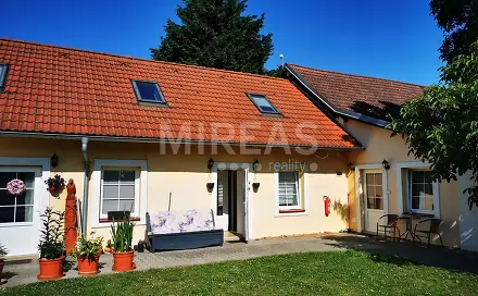 Pronájem bytu 2+kk 41 m², Spojovací, Písková Lhota, okres Nymburk
