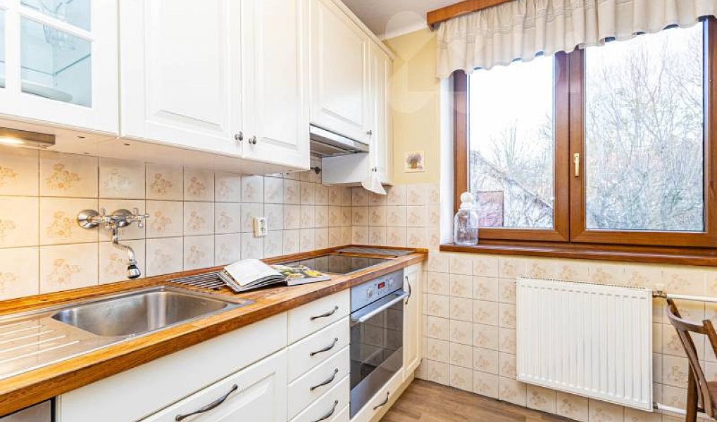 Prodej domu 220 m² s pozemkem 815 m², Studená – náhled fotky 4