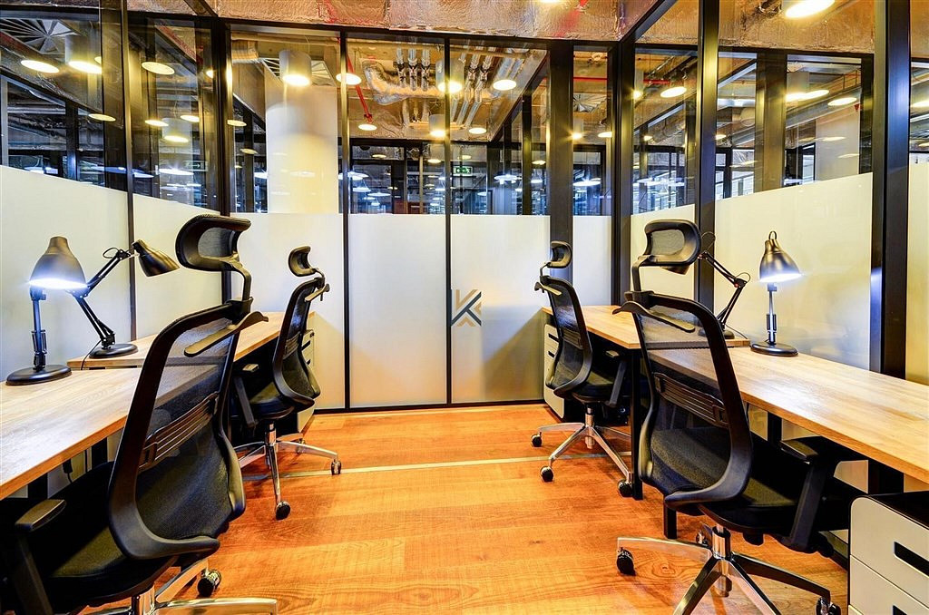 Pronájem kanceláře 45 m² – pohled 3