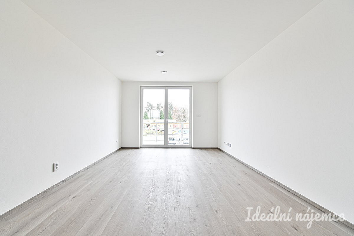 Pronájem bytu 3+kk 71 m² — photo 4