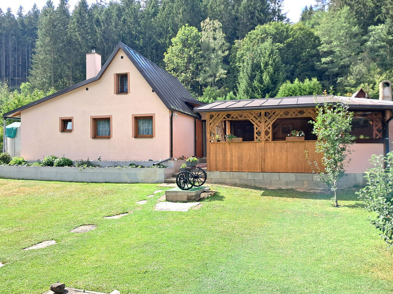 Prodej chaty/chalupy 65 m² s pozemkem 566 m²