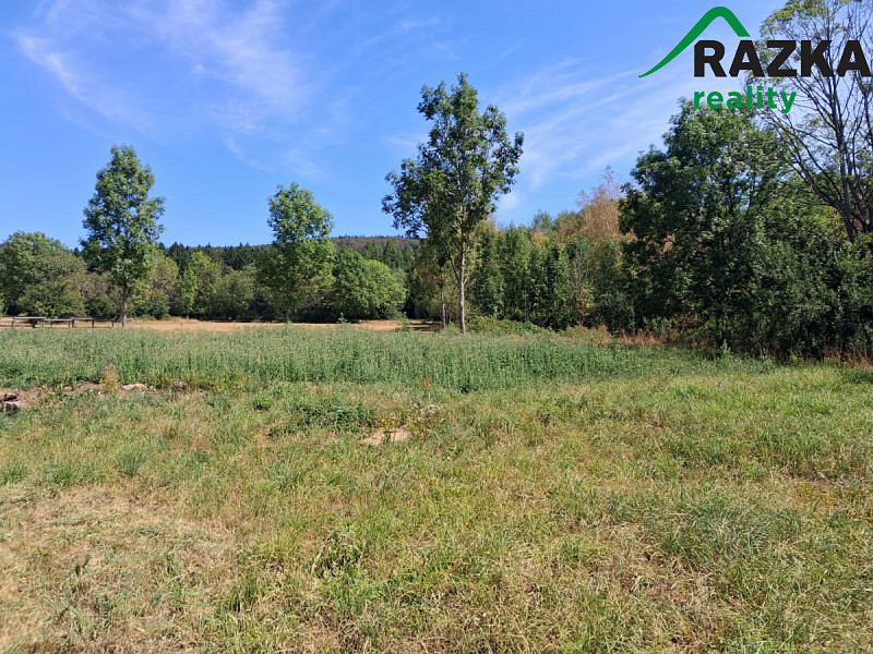 Prodej stavebního pozemku 908 m²